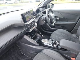2025 Peugeot 208 | GT 1.2PMHT/6AM | 32038 | 3