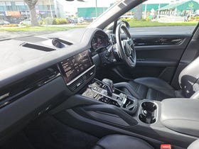 2020 Porsche Cayenne | S 2.9PT/4WD/8AT | 33423 | 3