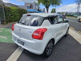 2023 Suzuki Swift | RS 1.0PT/6AT | 33806 | 2