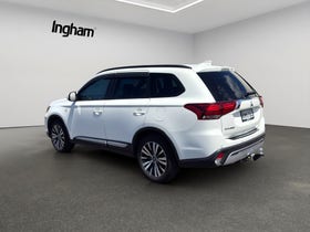 2021 Mitsubishi Outlander | LS, 2.4L Petrol, CVT, 7 Seat, SUV. | 28995 | 5