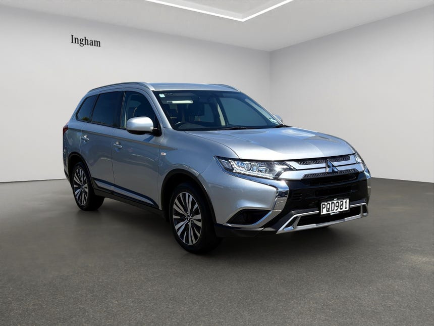 2022 Mitsubishi Outlander | LS, 2.4L Petrol, FWD, CVT, 7 Seat, SUV. | 29314 | 1