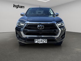 2023 Toyota Hilux | SR5 4WD MANUAL | 29531 | 2