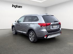 2021 Mitsubishi Outlander | LS, 2.4L Petrol, CVT, FWD, 7 Seat, SUV. | 31497 | 5
