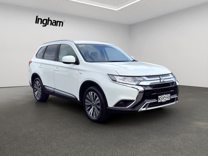 2021 Mitsubishi Outlander | LS, 2.4L Petrol, CVT, FWD, 7 Seat, SUV. | 33125 | 1