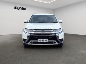 2021 Mitsubishi Outlander | LS, 2.4L Petrol, CVT, FWD, 7 Seat, SUV. | 33125 | 2