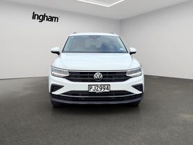 2022 Volkswagen Tiguan | LIFE, TSi, 1.4L Petrol-Turbo, FWD, SUV. | 33330 | 2