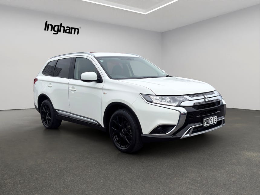 2022 Mitsubishi Outlander | LS, 2.4L Petrol, CVT, FWD, 7 Seat, SUV. | 33472 | 1