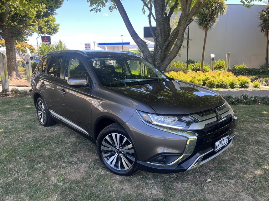 2021 Mitsubishi Outlander | LS 2.4P/CVT 2WD 7 SEAT AUTO SUV | 22757 | 1
