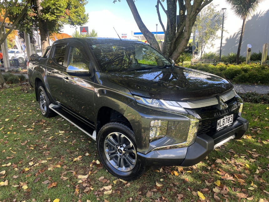 2019 Mitsubishi Triton | VRX 4WD DC 6AT 2.4D AUTO DIESEL 4X4 TURBO  | 23424 | 1