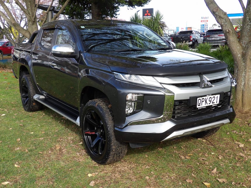 2022 Mitsubishi Triton | DC GLXR 6AT 2.4D AUTO DIESEL TURBO 2WD | 23698 | 1