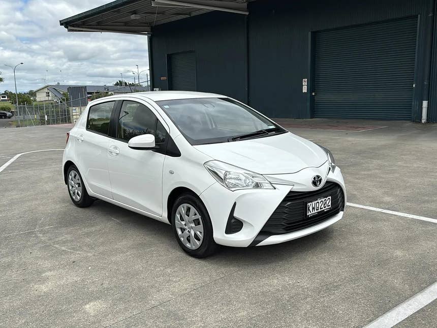 2017 Toyota Yaris | GX 1.3P/4AT HATCH 5 DOOR AUTO PETROL | 25004 | 1