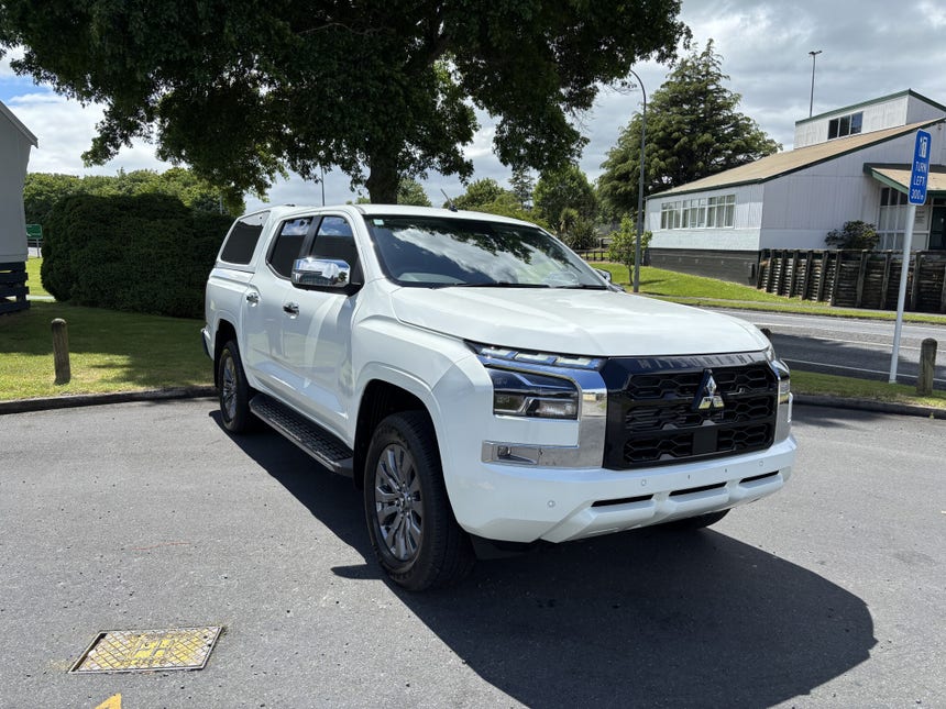 2025 Mitsubishi Triton | DC GLXR 4WD 6AT 2.4D AUTO 4X4 DIESEL | 25227 | 1