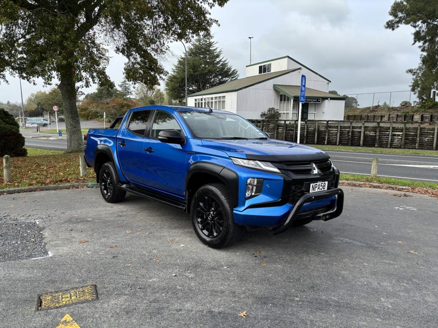 2021 Mitsubishi Triton | DC GLSB 4WD 6AT 2.4D 4X4 AUTO | 26815 | 1