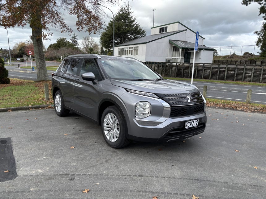 2025 Mitsubishi Outlander | LS 2.5P/4WD/CVT AUTO 5 SEAT SUV PETROL AWD | 27151 | 1