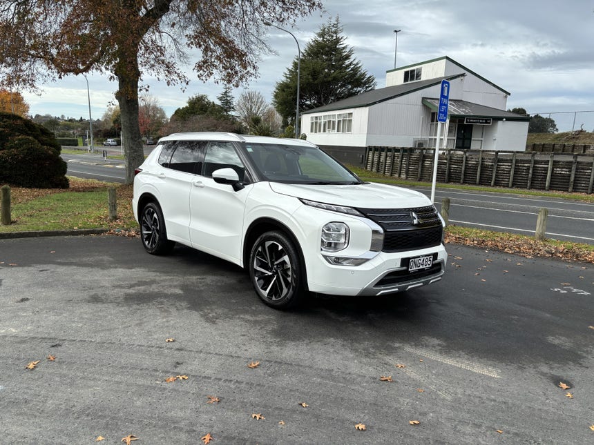 2024 Mitsubishi Outlander | VRX 2.5P/4WD/CVT 7 SEAT AUTO AWD PETROL | 27026 | 1