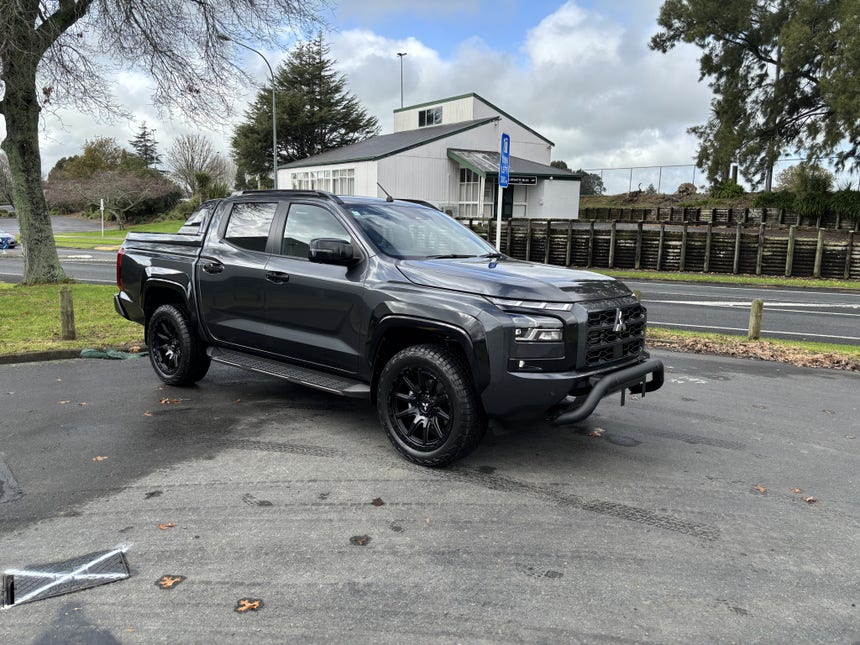 2025 Mitsubishi Triton | DC GSR 4WD 6AT 2.4DTT AUTO TWIN TURBO | 27330 | 1