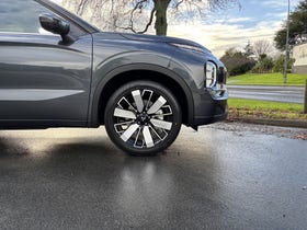 2025 Mitsubishi Outlander | VRX 2.5P/CVT 2WD 7 SEAT LEATHER AUTO SUV PETROL | 27338 | 6