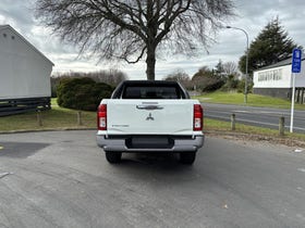 2025 Mitsubishi Triton | DC GLX SPORT 4WD 6AT 4X4 AUTO LIMITED | 27482 | 5