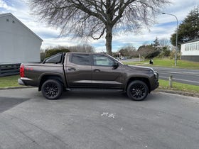 2025 Mitsubishi Triton | DC GLX SPORT 4WD 6AT AUTO 4X4 SPECIAL MODEL | 27633 | 3