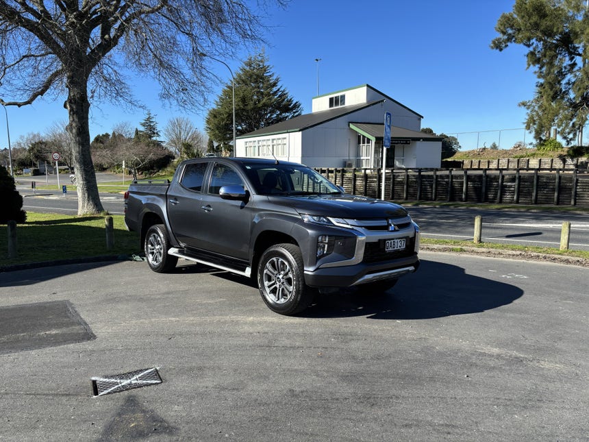 2023 Mitsubishi Triton | DC GLXR 6AT 2.4D/4WD AUTO DIESEL 4X4 HARDLID | 27803 | 1
