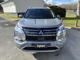 2025 Mitsubishi Outlander | XLS 2.5P/4WD/CVT AWD 7 SEAT PETROL 5 DOOR | 28066 | 2