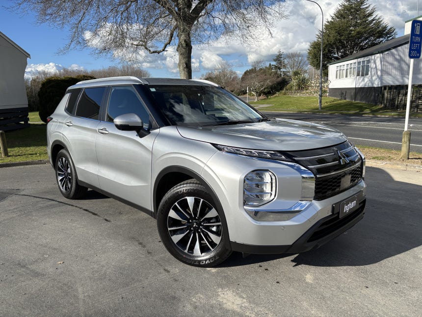 2025 Mitsubishi Outlander | LS 2.5P/CVT 2WD 5 SEAT PETROL SUV 5 DOOR | 28067 | 1