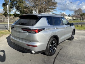 2025 Mitsubishi Outlander | LS 2.5P/CVT 2WD 5 SEAT PETROL SUV 5 DOOR | 28067 | 4