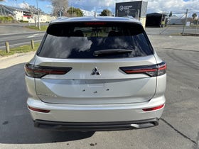 2025 Mitsubishi Outlander | LS 2.5P/CVT 2WD 5 SEAT PETROL SUV 5 DOOR | 28067 | 5