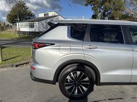 2025 Mitsubishi Outlander | LS 2.5P/CVT 2WD 5 SEAT PETROL SUV 5 DOOR | 28067 | 6