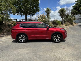 2025 Mitsubishi Outlander | VRX 2.5P/4WD/CVT 7 SEAT AUTO PETROL AWD | 28075 | 3