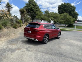 2025 Mitsubishi Outlander | VRX 2.5P/4WD/CVT 7 SEAT AUTO PETROL AWD | 28075 | 4