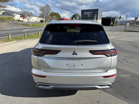 2025 Mitsubishi Outlander | XLS 2.5P/CVT 7 SEAT 2WD AUTO PETROL | 28180 | 5