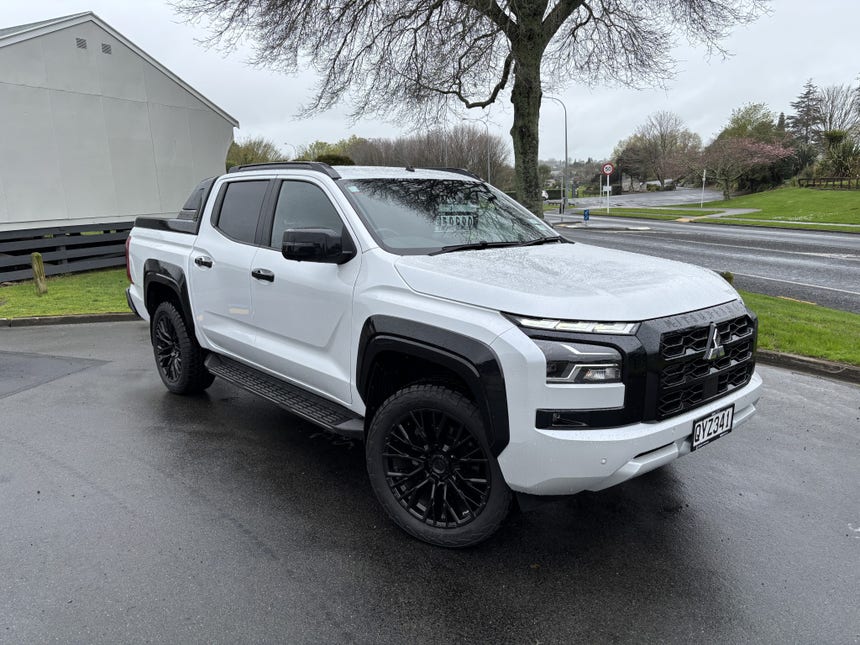 2024 Mitsubishi Triton | DC VRX 4WD 6AT 2.4DT 4X4 AUTO DIESEL  | 28223 | 1