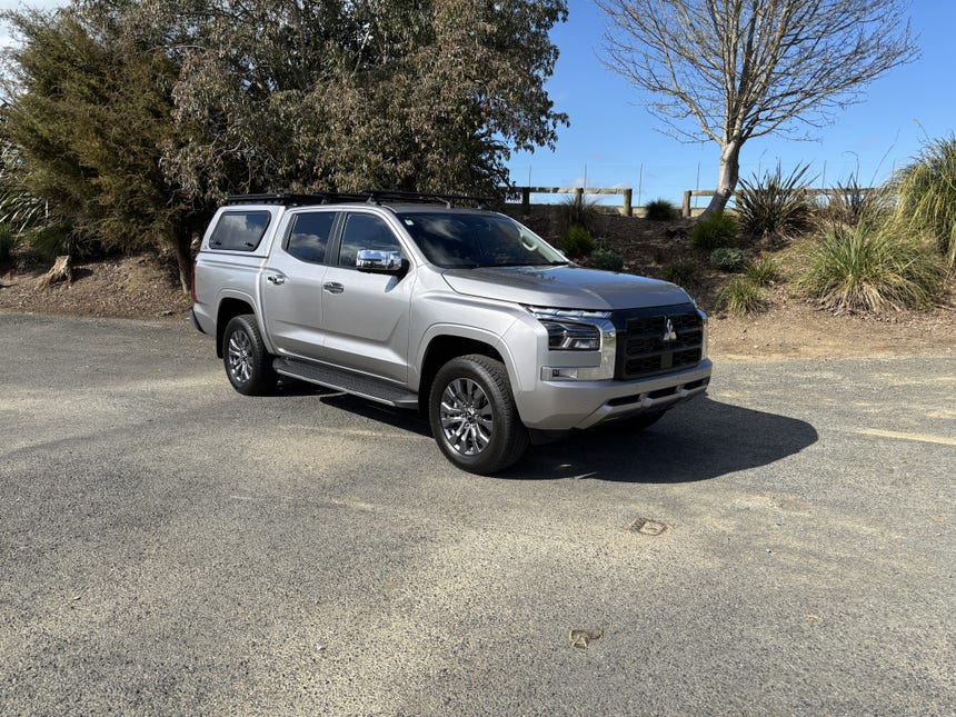 2025 Mitsubishi Triton | DC GLXR 4WD 6AT 2.4D AUTO 4X4 DIESEL  | 28226 | 1