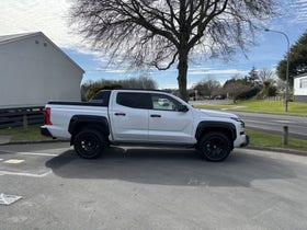 2025 Mitsubishi Triton | DC GSR 4WD 6AT 2.4DT AUTO 4X4 DIESEL | 28233 | 3