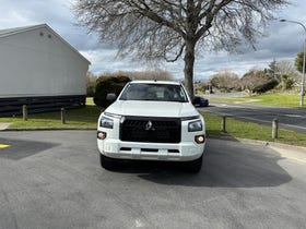 2025 Mitsubishi Triton | CC CHASSIS GLX 4WD 6AT 2.4 CLUB CAB 4X4 FLAT DECK | 28243 | 2