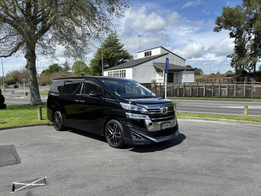 2020 Toyota VELLFIRE | 2.5 Petrol 8 SEAT Spacious AUTO Alphard | 28804 | 1