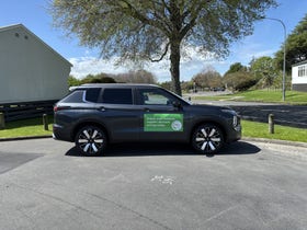 2025 Mitsubishi Outlander | XLS 2.5P/4WD/CVT AUTO 7 SEAT PETROL AWD | 28850 | 3