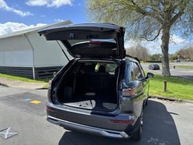 2025 Mitsubishi Outlander | XLS 2.5P/4WD/CVT AUTO 7 SEAT PETROL AWD | 28850 | 7