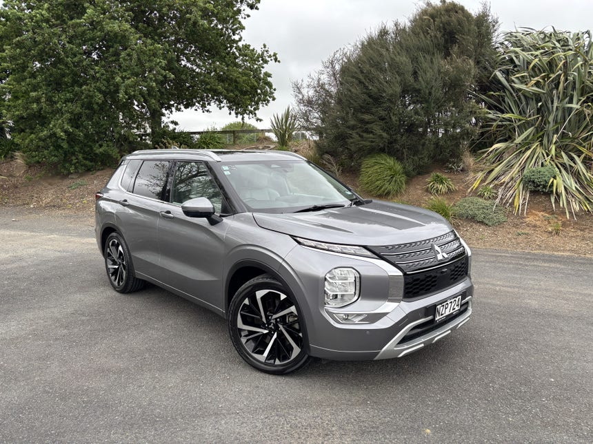 2021 Mitsubishi Outlander | VRX 2.5P/4WD/CVT AWD 7 SEAT PETROL SUV | 28917 | 1