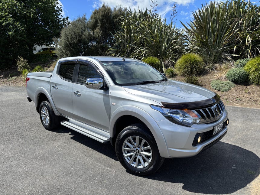 2019 Mitsubishi Triton | DC GLXR 5AT 2.4D/5AT AUTO DIESEL TURBO | 28991 | 1