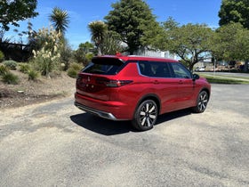 2025 Mitsubishi Outlander | VRX 2.5P/CVT 2WD LEATHER 7 SEAT AUTO PETROL | 29043 | 4