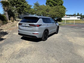 2025 Mitsubishi Outlander | VRX 2.5P/4WD/CVT AUTO 7 SEAT PETROL AWD | 29075 | 4