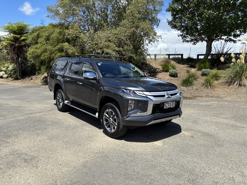 2022 Mitsubishi Triton | DC GLXR 6AT 2.4D/4WD AUTO 4X4 DIESEL | 29135 | 1