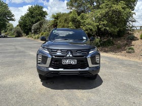 2025 Mitsubishi Pajero Sport | VRXB 2.4D/4WD/8AT AUTO 7 SEAT 4X4 BLACK EDITION | 29530 | 2