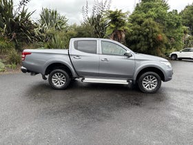 2016 Mitsubishi Triton | D/CAB GLXR 2.4D/5AT AUTO DIESEL TURBO | 29971 | 3