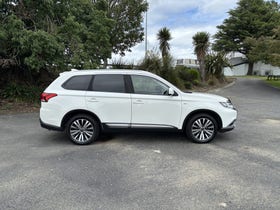 2018 Mitsubishi Outlander | LS 2.4P/4WD/CVT AUTO 7 SEAT PETROL AWD | 30330 | 3