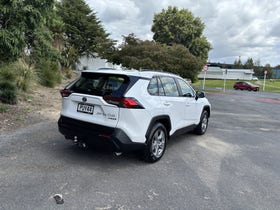 2023 Toyota RAV4 | GX 2.5PH/4WD/HD PETROL HYBRID 2.5 AWD | 30470 | 4