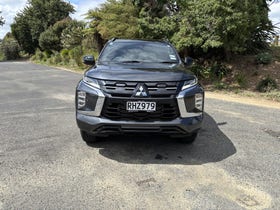 2025 Mitsubishi Pajero Sport | VRXB 2.4D/4WD/8AT 7 SEAT DIESEL 4X4 BLACK EDITION | 30703 | 2