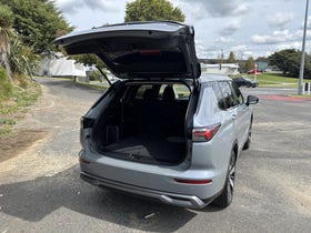 2025 Mitsubishi Outlander | XLS 2.5P/4WD/CVT AUTO PETROL 7 SEAT AWD | 30850 | 6